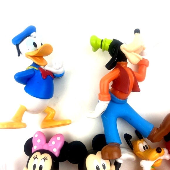 Disney Vinyl Figures Mickey&Minnie Mouse Red Car Donald Duck Pluto Goofy Toys - Picture 7 of 8